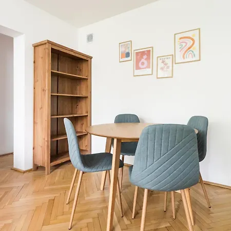 Saska Kepa Homely Appartement